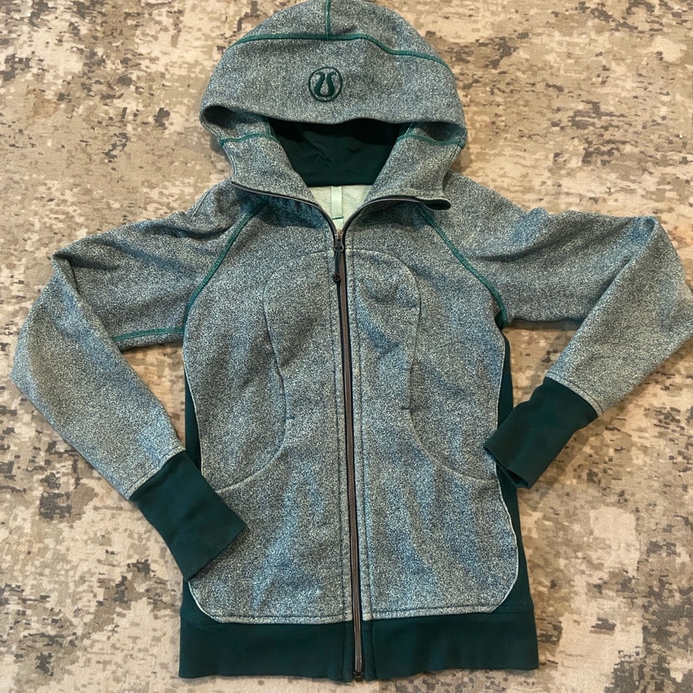 Lululemon full zip scuba size 4